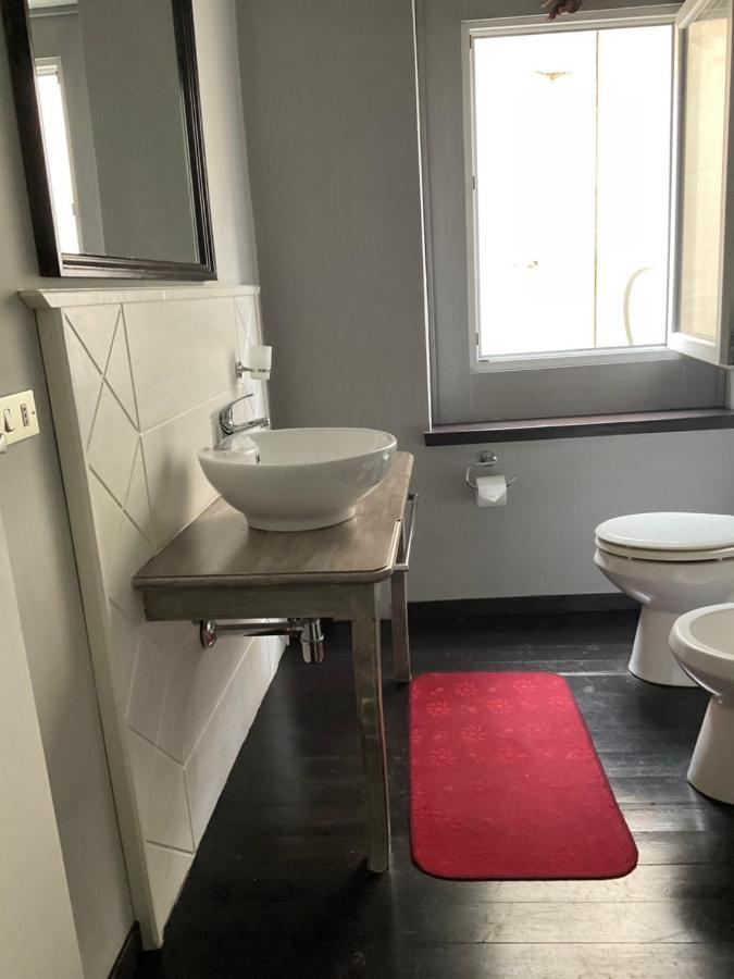 384 Guesthouse Rooms & Suite เอนนา ภายนอก รูปภาพ