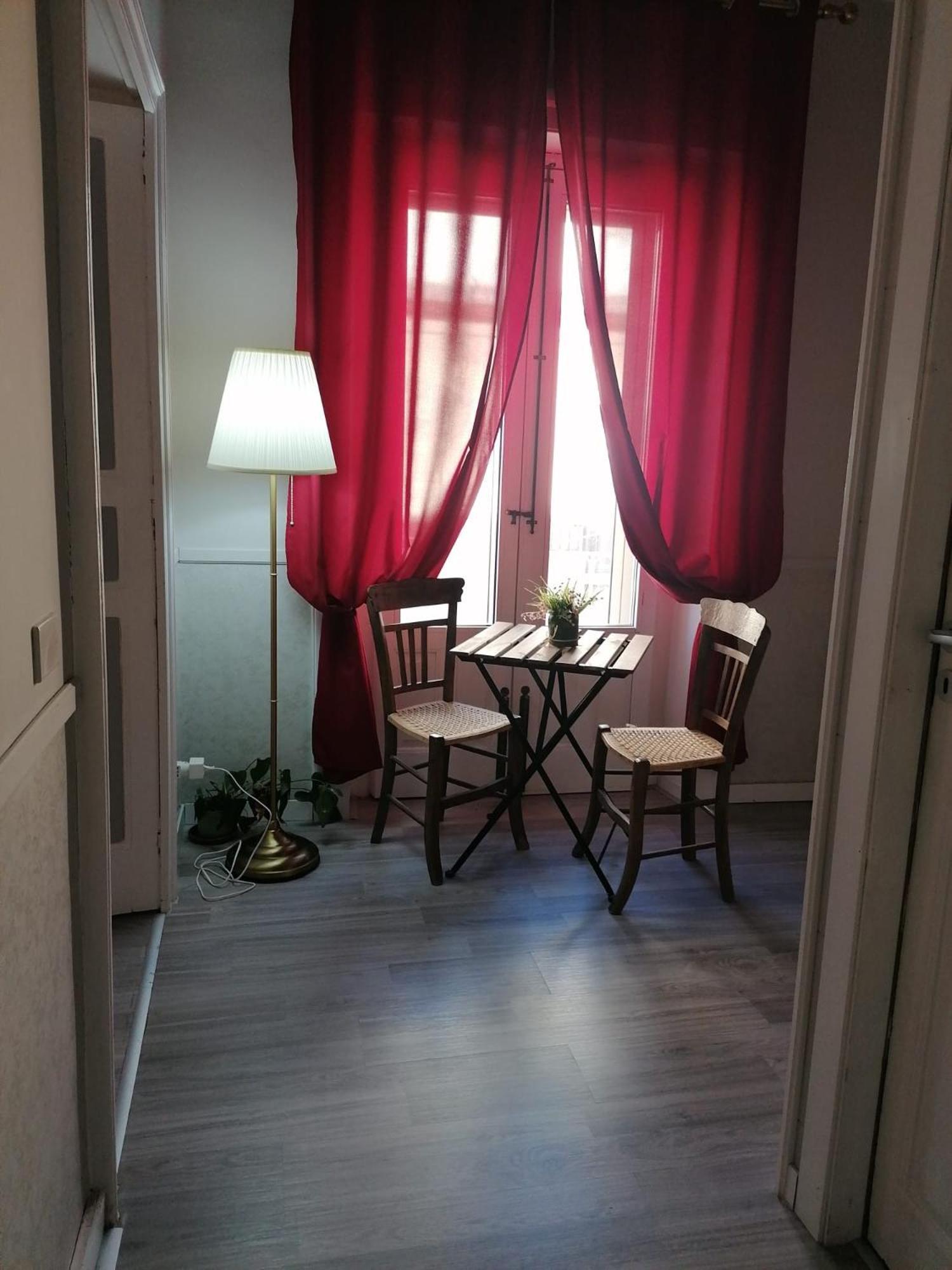 384 Guesthouse Rooms & Suite เอนนา ภายนอก รูปภาพ